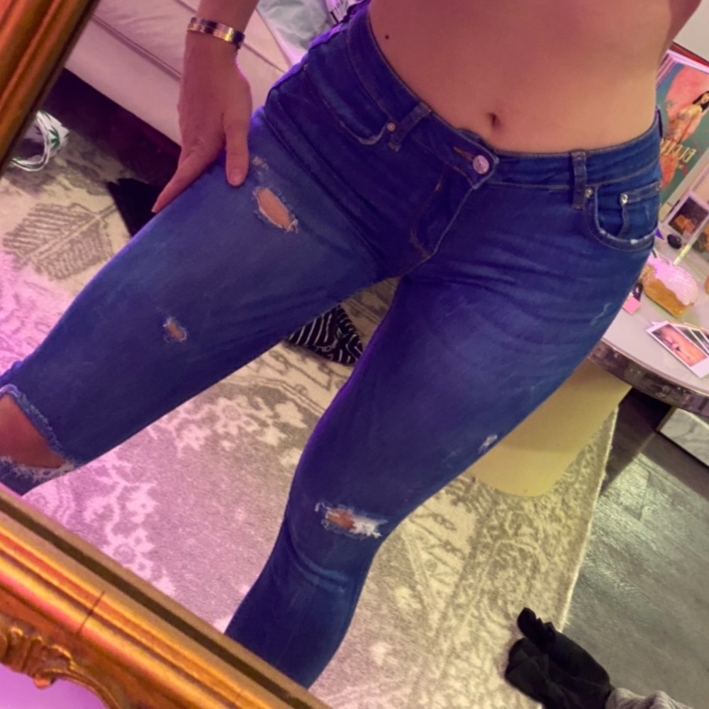 Formfitting Zara Jeans - Picture 2 of 3